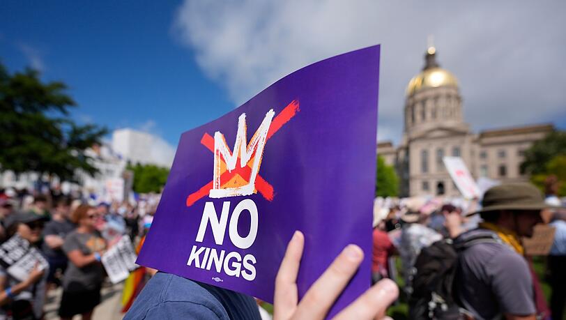 "No Kings" (Keine Könige) war das übergreifende Motto der Proteste.