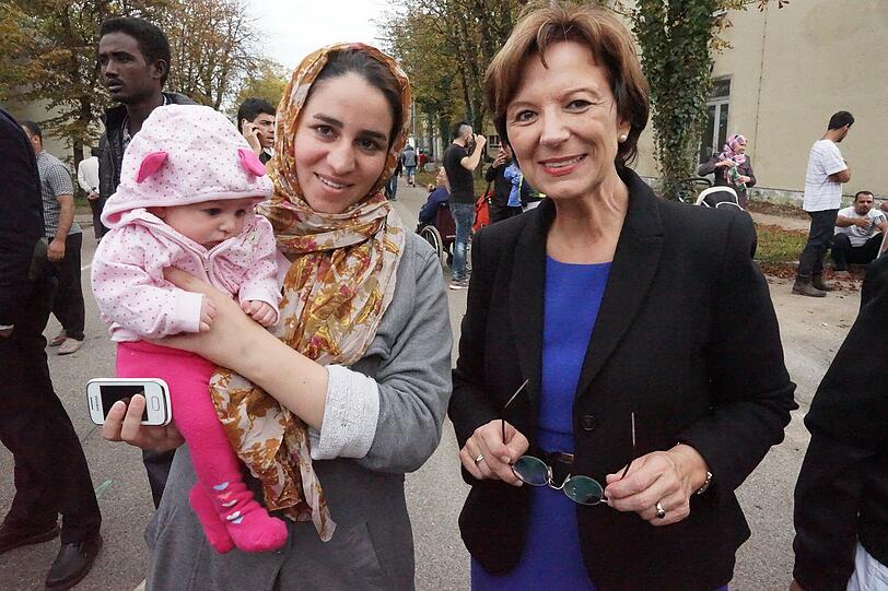 Sehen Sie hier weitere Bilder vom Besuch in der Bayernkaserne.