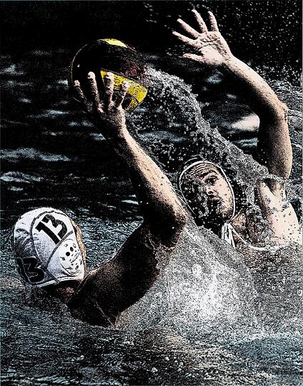 Die Wasserball SG Stadtwerke München in Aktion.