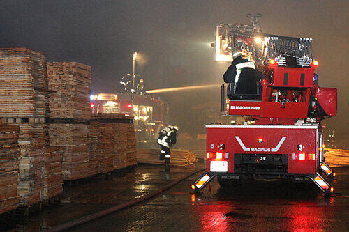 80 Feuerwehrleute konnten die Flammen löschen.