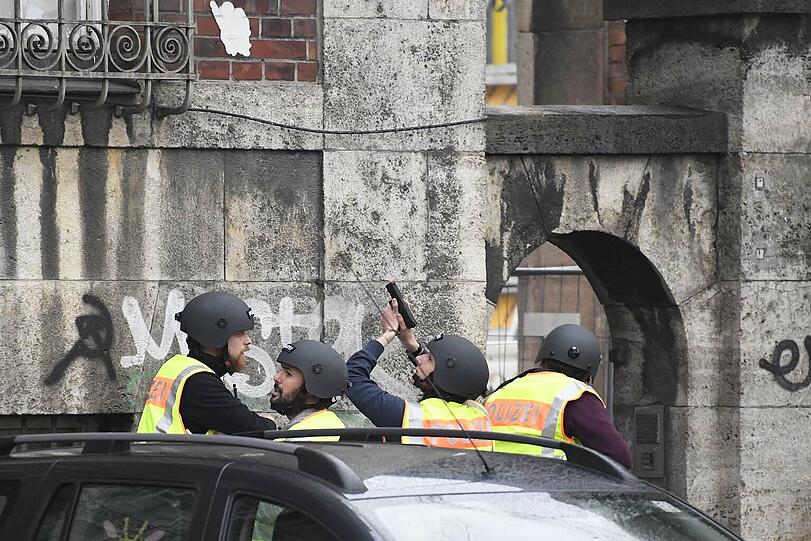 Die Polizei probt in dieser Woche im Schlachthofviertel den Ernstfall - klicken Sie sich durch!