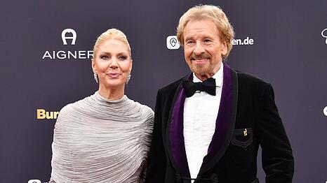 Mit Ehefrau Karina hat Thomas Gottschalk einen Osterausflug an den Tegernsee gemacht.