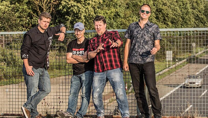 Die Band "Life On Wheels" probt im Giesinger Rockpalast.