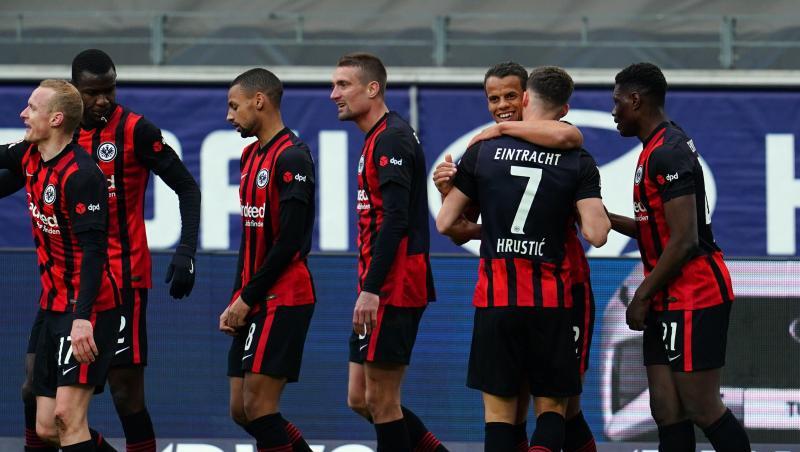 Mit dem 5:2-Sieg über Union Berlin ist die Eintracht der Königsklasse einen Schritt näher gekommen: Frankfurts Spieler jubeln.