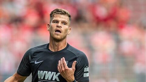 FC Augsburg's Florian Niederlechner.