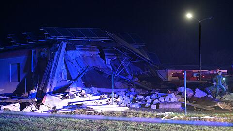 Der Unfall ereignete sich auf einem Firmengel&auml;nde.