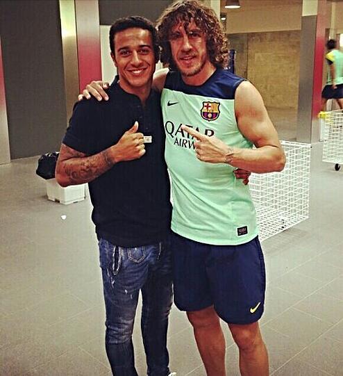 Wünschte Thiago am Montag zum Abschied viel Glück: Barca-Altstar Puyol.