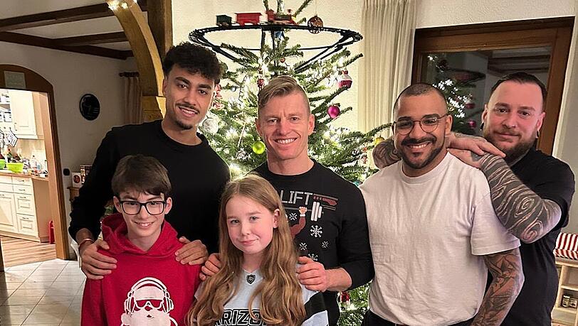 Ein echter Familienmensch: Bayern-Neuzugang Nathaniel Brown. Ein echter Familienmensch: Bayern-Neuzugang Nathaniel Brown.