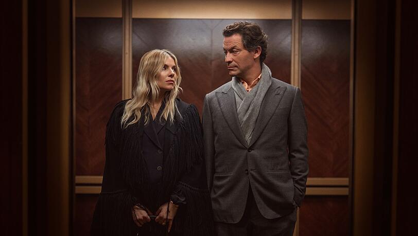Filmstar Carla Duval (Sienna Miller) und Tech-Unternehmer Morgan Henderson (Dominic West) haben sich nichts mehr zu sagen. Filmstar Carla Duval (Sienna Miller) und Tech-Unternehmer Morgan Henderson (Dominic West) haben sich nichts mehr zu sagen.