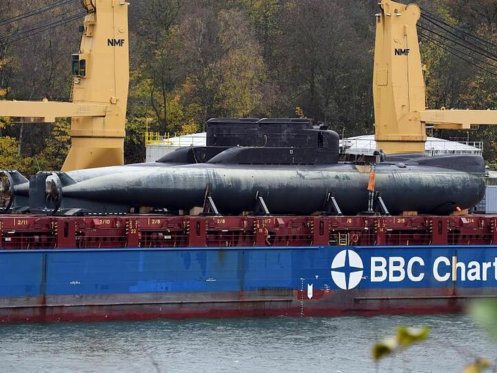 Auch gebrauchte U-Boote gehören zu den deutschen Rüstungsexporten: Diese beiden U-Boote der Klasse 206 gehörten früher der Marine und sollen in Kolumbien eingesetzt werden.