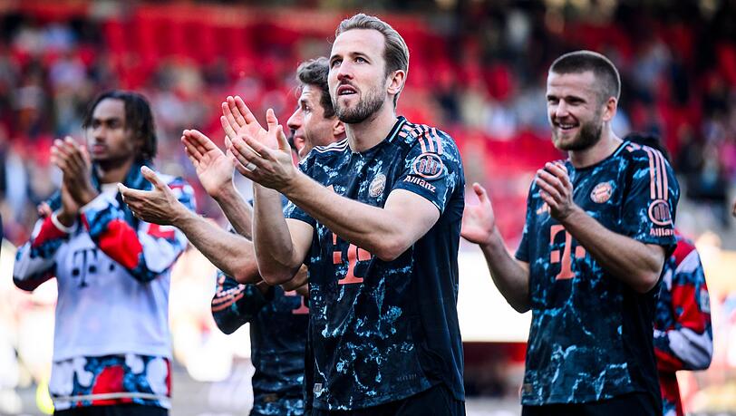'Ist Adidas seit 25 Jahren besoffen?': So reagieren die Fans auf das neue Heimtrikot des FC Bayern