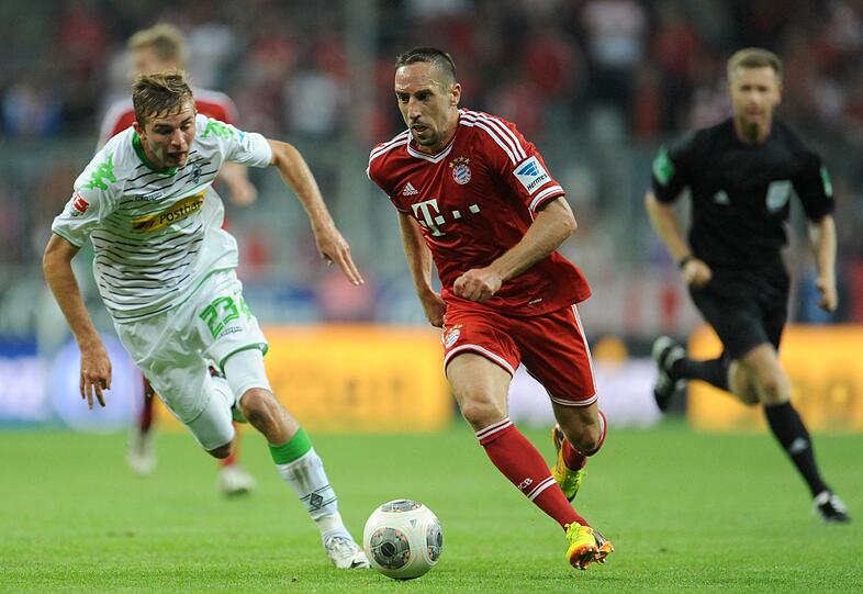 Im Jahr 2013 trafen die Bayern auf Borussia Mönchengladbach und gewannen mit 3:1 durch Treffer von Robben, Mandzukic und Alaba.