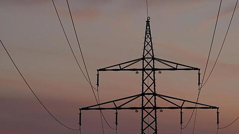 In den kommenden Monaten werden Strom und Gas für Haushalte ein deutlich teurerer Posten. (Symbolbild)