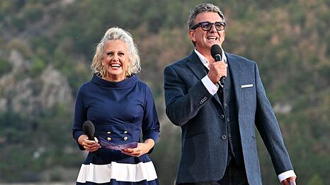 Barbara Sch&ouml;neberger und "Bergdoktor"-Star Hans Sigl moderierten wieder einmal die "Starnacht aus der Wachau".
