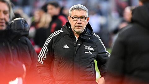 Unions Trainer Urs Fischer kommt ins Stadion.