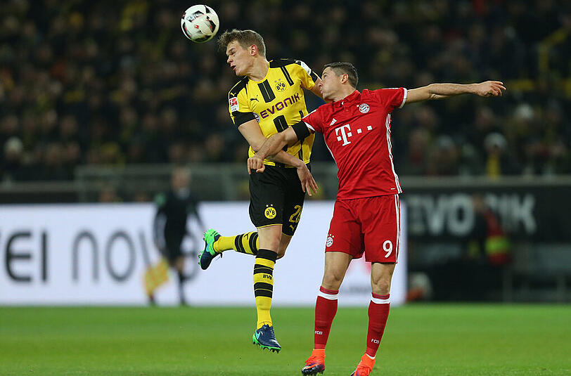 Robert Lewandoski: Note 5. Der Ex-Dortmunder musste sich schon nach 15 Minuten behandeln lassen. Schwacher Ball in die Mitte als Müller frei war (30.). Ansonsten eher zaghafte Abschlüsse, keine wirklich zwingende Szene. Vergab in der Nachspielzeit völlig frei per Kopf - Insgesamt zu wenig.