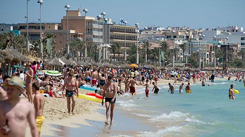 ISIS-Terroristen sollen Anschläge an Stränden in Spanien und Italien planen.