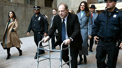 Harvey Weinstein am Mittwoch beim Verlassen des Strafgerichts von Manhattan, New York