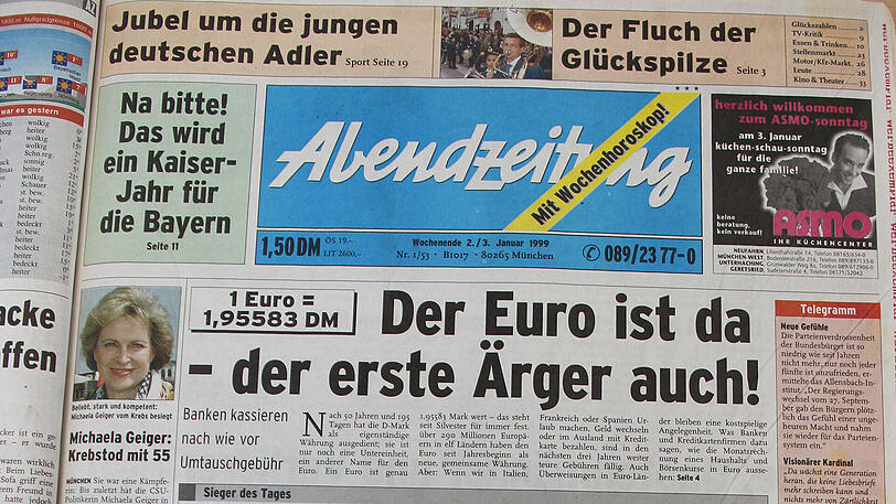 1999 - Frisches Geld für Europa: Damals hat die AZ noch den Umrechnungskurs auf die Seite 1 gedruckt. 1 Euro = 1,95583 Mark. Wer sich an die D-Mark-Zeiten vor der europäischen Währungsunion erinnert, der verkneift es sich besser, diesen Kurs heute noch gedanklich zu verwenden. Das macht keine so ganz gute Laune.