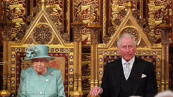 Queen Elizabeth II. und Prinz Charles.