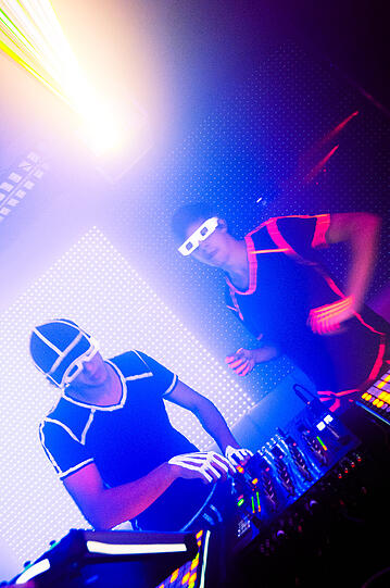 Party-Pics der Woche: Nacht der Helden feat. Laserkraft 3D im Mach 1