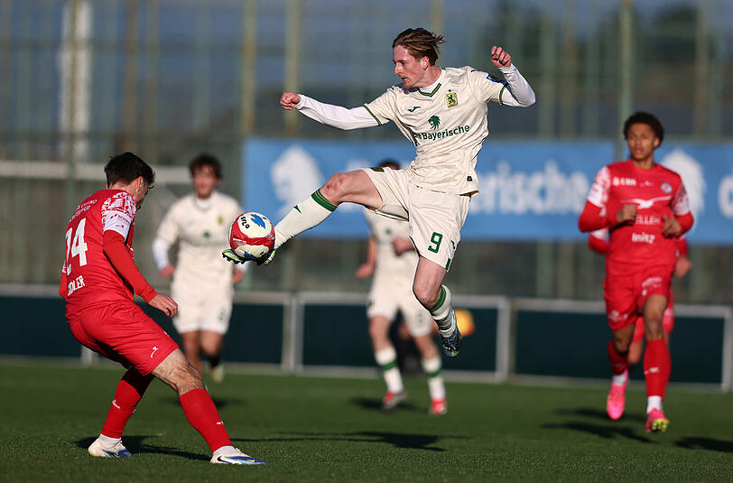 Zählt aktuell nur zur zweiten Garde des TSV 1860: Stürmer Justin Steinkötter. Zählt aktuell nur zur zweiten Garde des TSV 1860: Stürmer Justin Steinkötter.