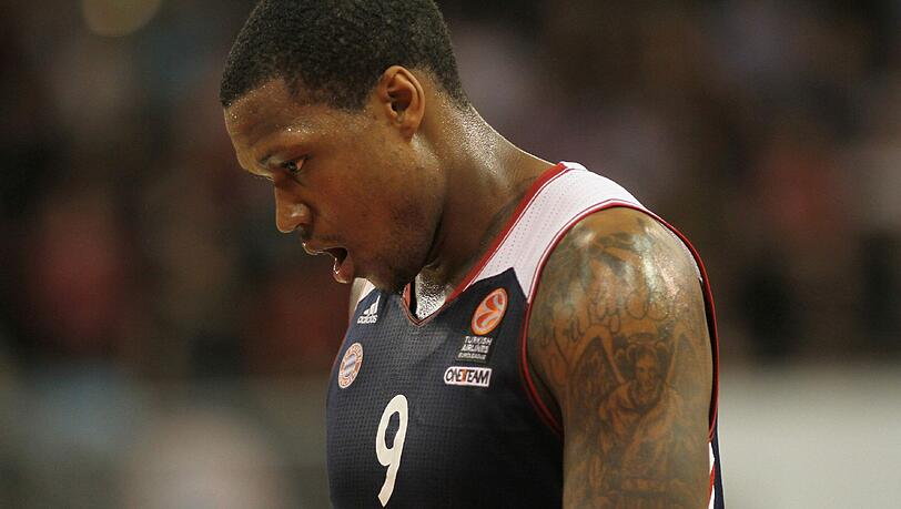 Für die Basketballer ist die Euro League gelaufen. Die Enttäuschung war entsprechend hoch. Da half auch der Beistand der Fußball-Profis nichts. Für die Basketballer ist die Euro League gelaufen. Die Enttäuschung war entsprechend hoch. Da half auch der Beistand der Fußball-Profis nichts.