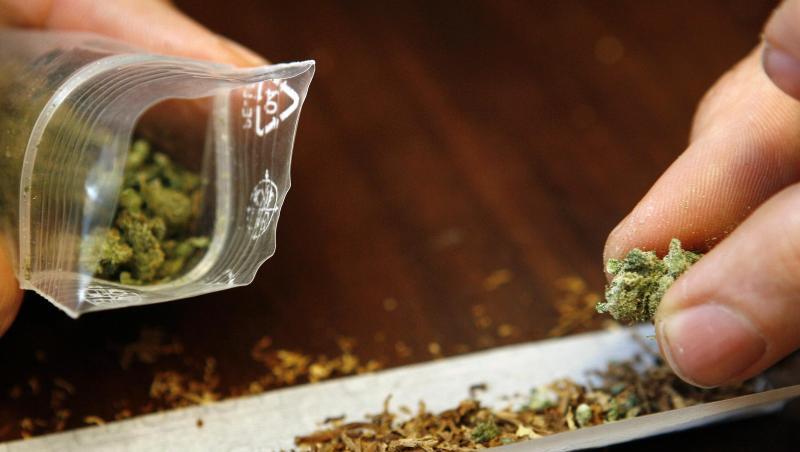 Ein Münchner Arzt hat hunderte Male Cannabis-Rezepte ausgestellt ohne medizinischen Grund. Jetzt muss er dreieinhalb Jahre ins Gefängnis. (Symbolbild)