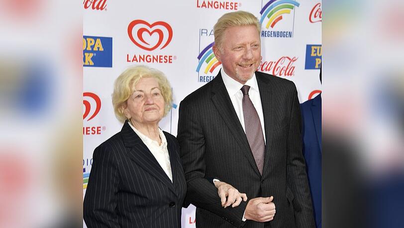 Boris Becker mit seiner Mutter Elvira im Jahr 2019. Boris Becker mit seiner Mutter Elvira im Jahr 2019.