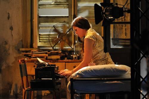 Szenen der Entfremdung: Die Schauspielerin Laura Sundermann in &bdquo;Al gran sole&ldquo;.
