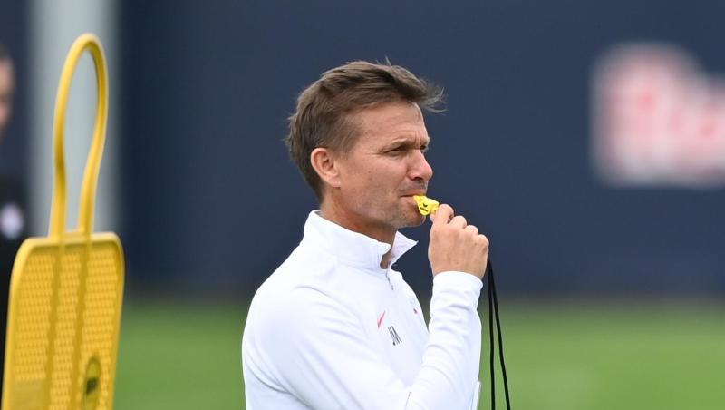 Leipzigs Trainer Jesse Marsch leitet das Training vor dem Spiel gegen den FC Brügge.