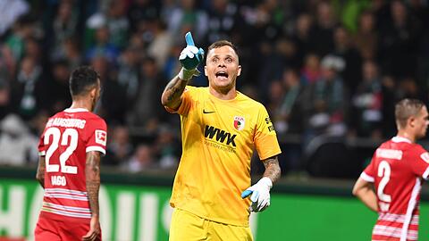 Augsburgs Torwart Rafal Gikiewicz sicherte seinem Team den Sieg in Bremen.