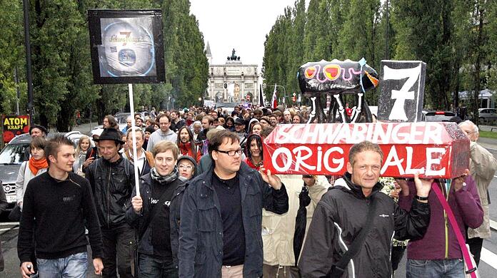 Schwasi-Protest auf der Ludwigstraße im Jahr 2011.