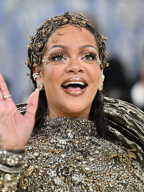 S&auml;ngerin Rihanna kam wie &uuml;blich als letzte.