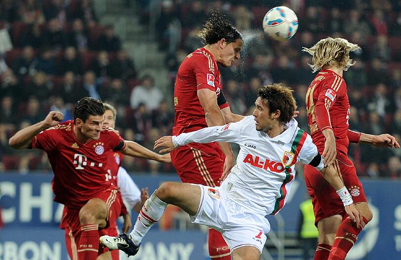 DANIEL VAN BUYTEN - NOTE 3:
Wieder einmal stark nach vorne. Sein Kopfball provozierte das 1:0 von Gomez per Abstauber. Im Laufe der Partie in der Rückwärtsbewegung nachlässiger und unsicherer.