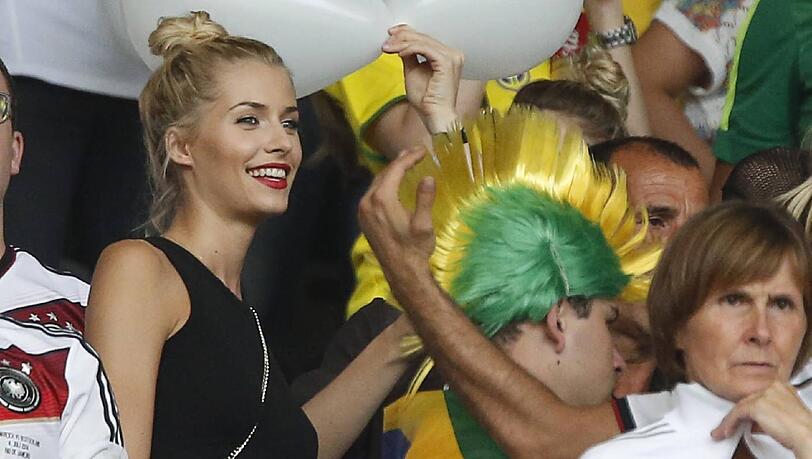 Lena Gercke bei der WM in Brasilien Lena Gercke bei der WM in Brasilien