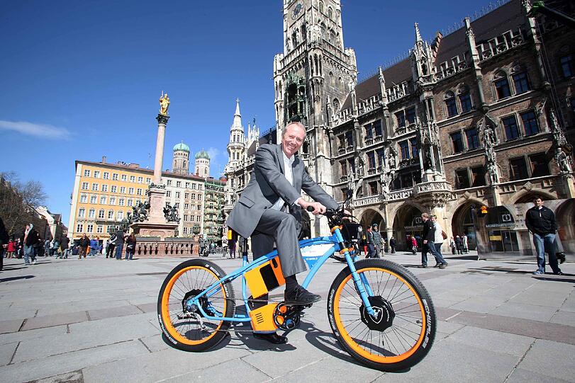 Bürgermeister Hep Monatzeder hat schon Pedelec-Erfahrung.