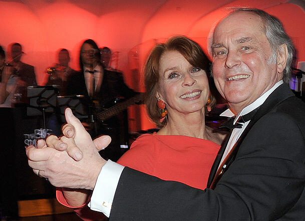 Senta Berger und Michael Verhoeven feiern 2013 beim 40. Deutschen Filmball im Bayerischen Hof. Das Paar lernte sich 1963 beieinem Filmdreh kennen.